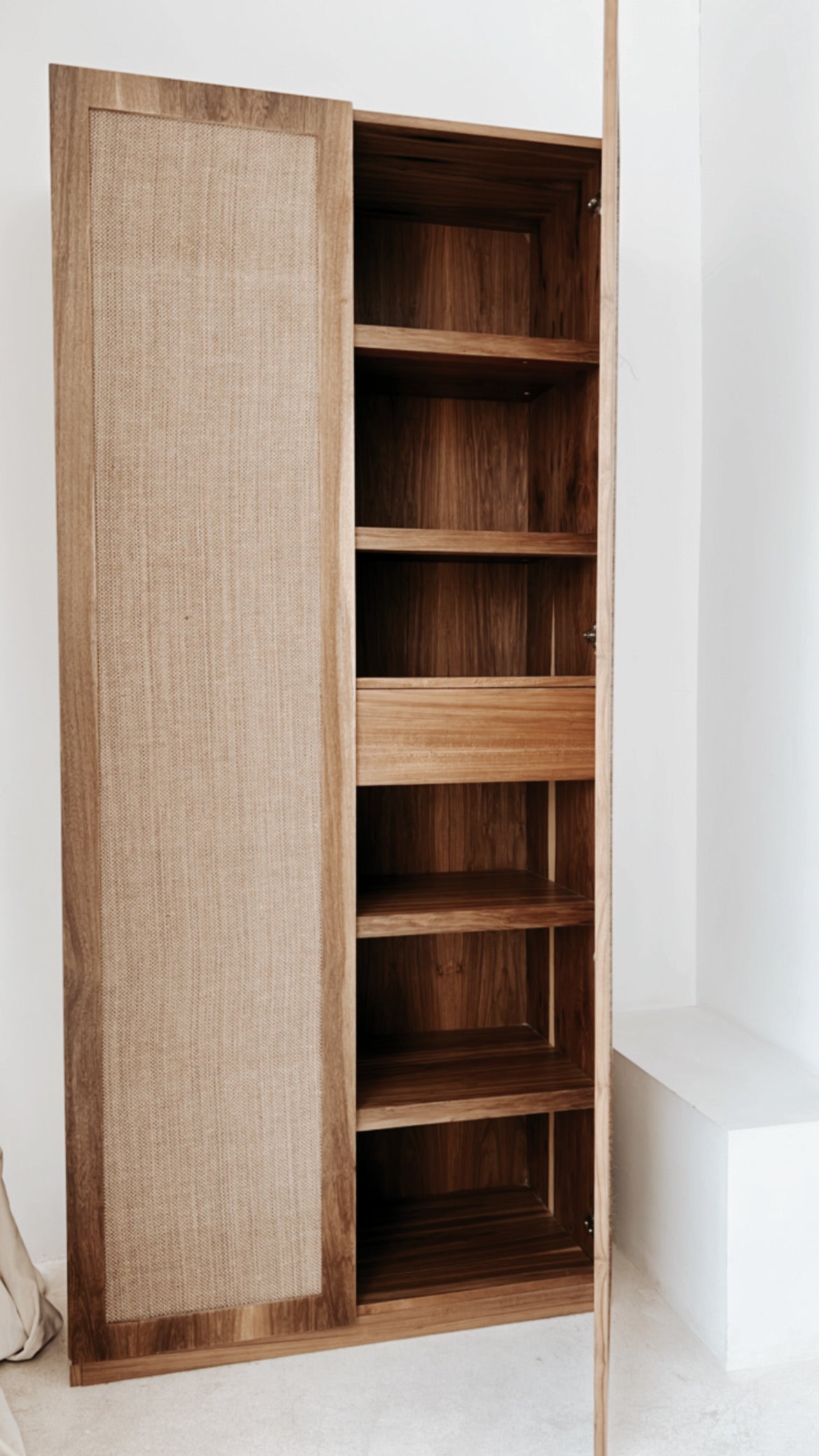 Bahiut Intense Rafia