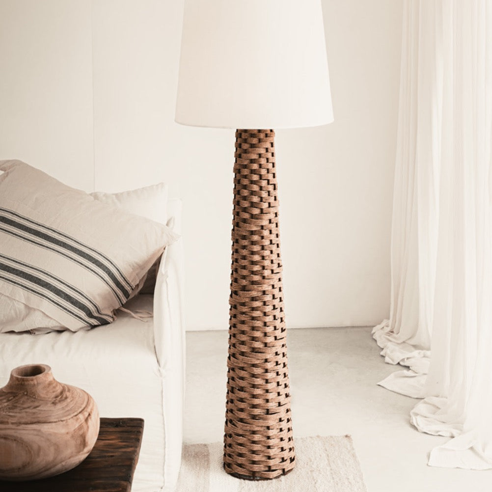 Lámpara de Pie Tejida
