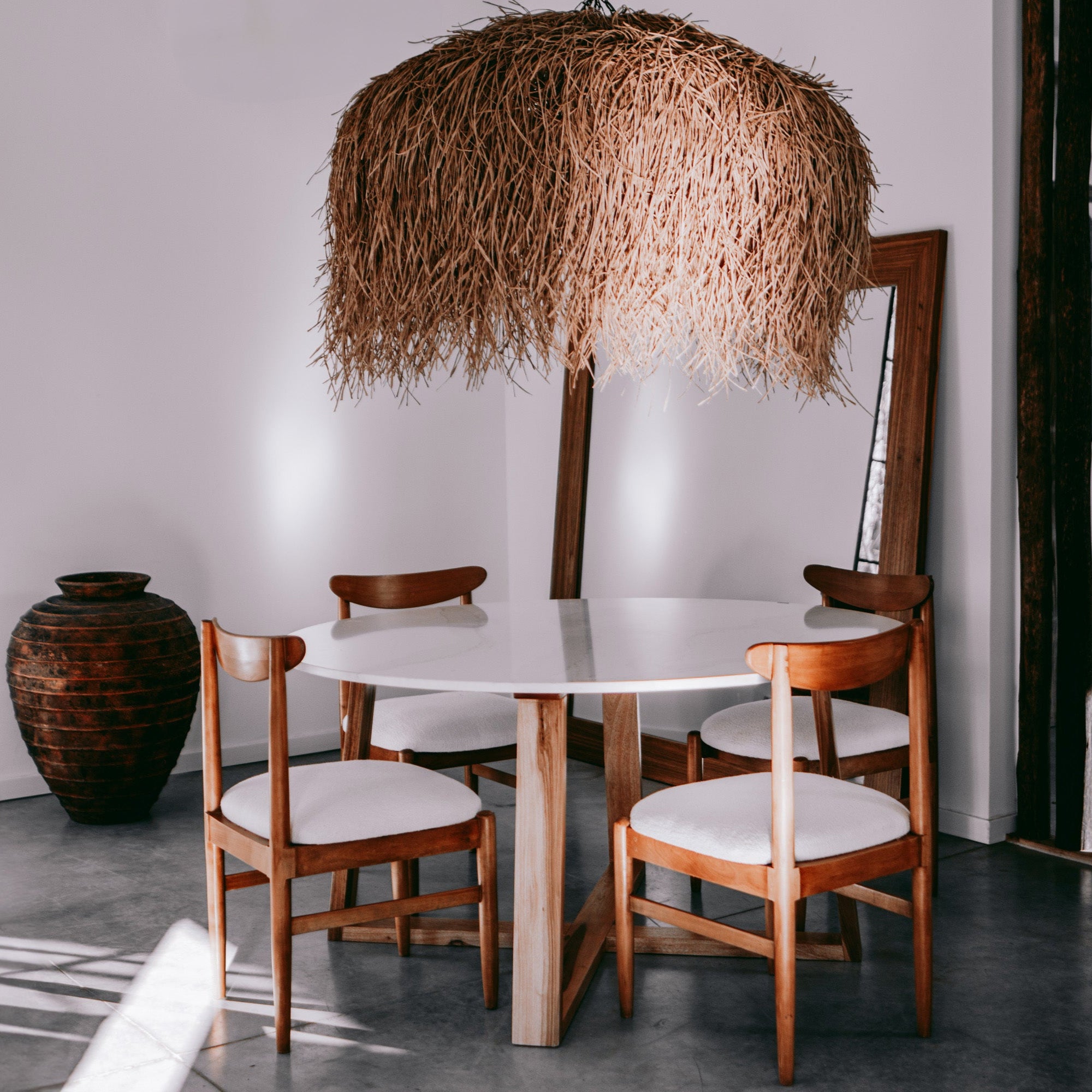 Mesa Silestone Redonda