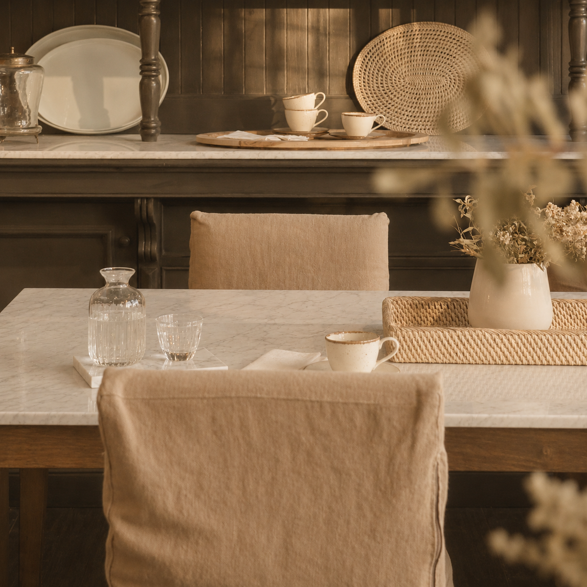 Mesa Magnolia Carrara
