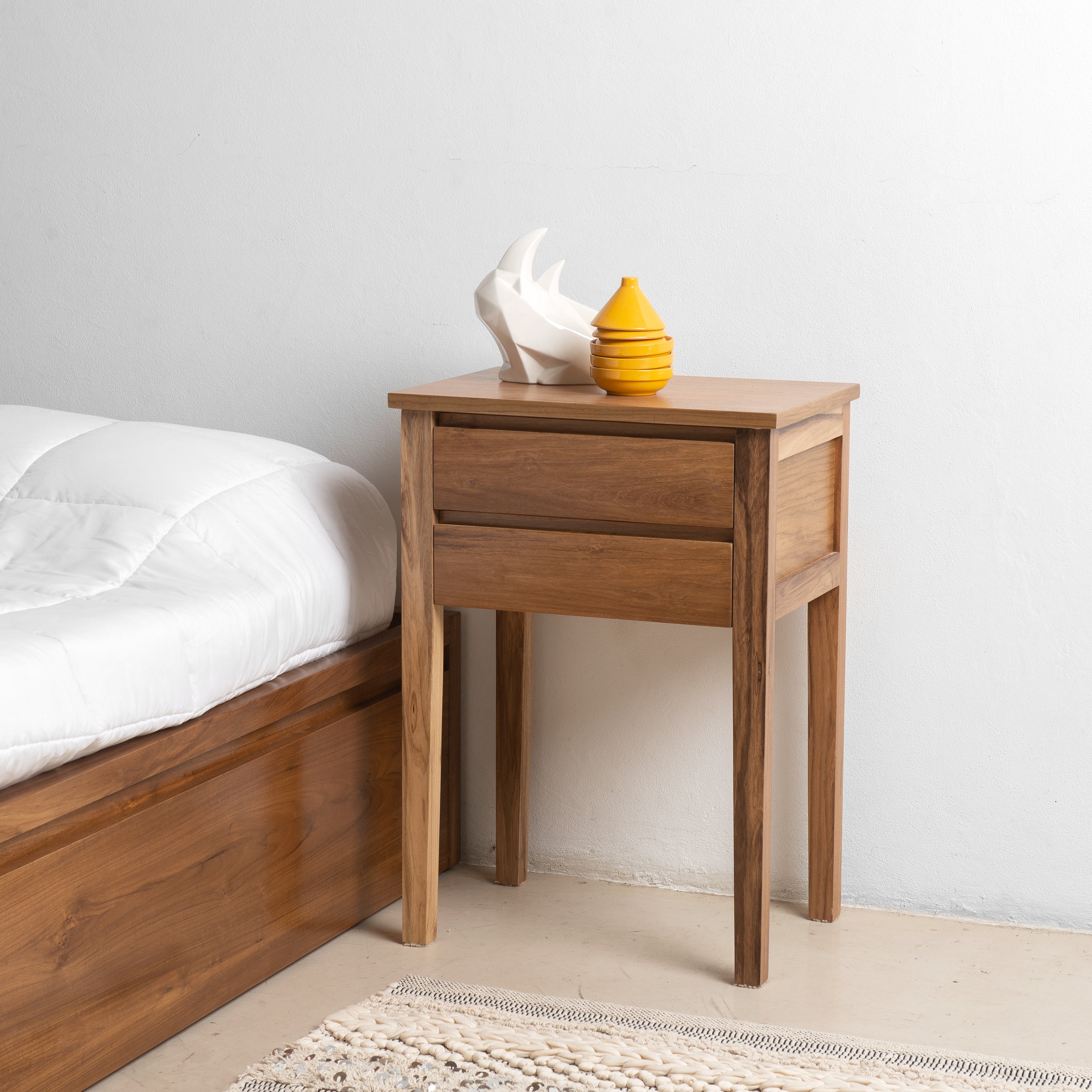 Mesa de Luz Nina Tall