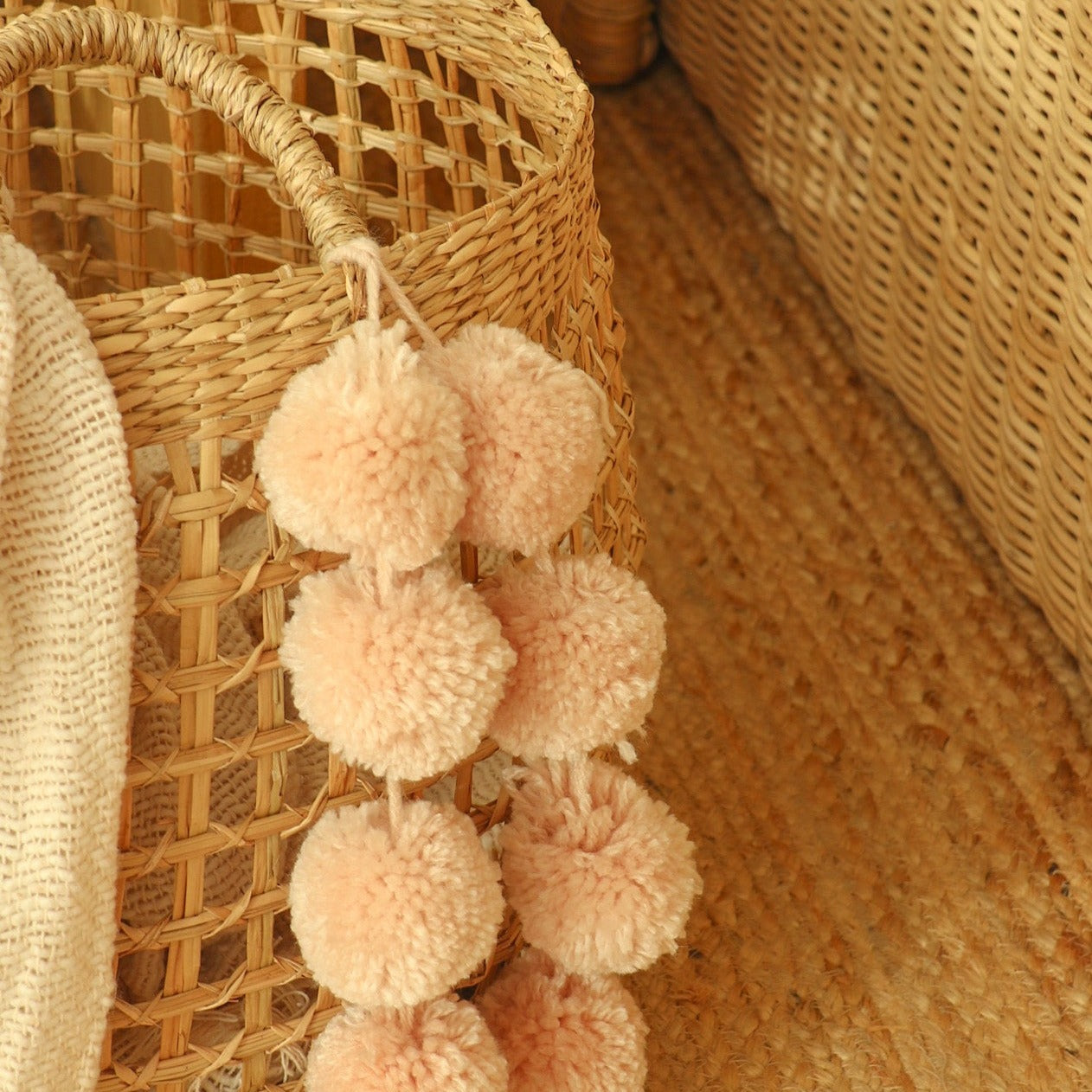 Canasto Pompon