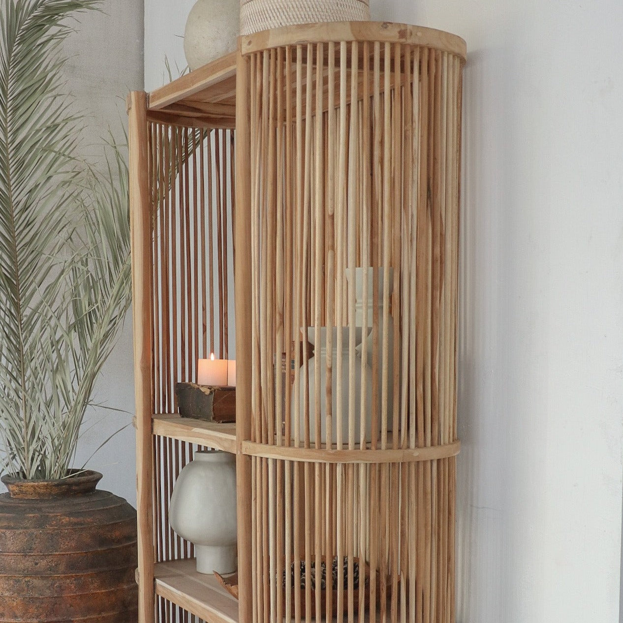Biblioteca Cabinet