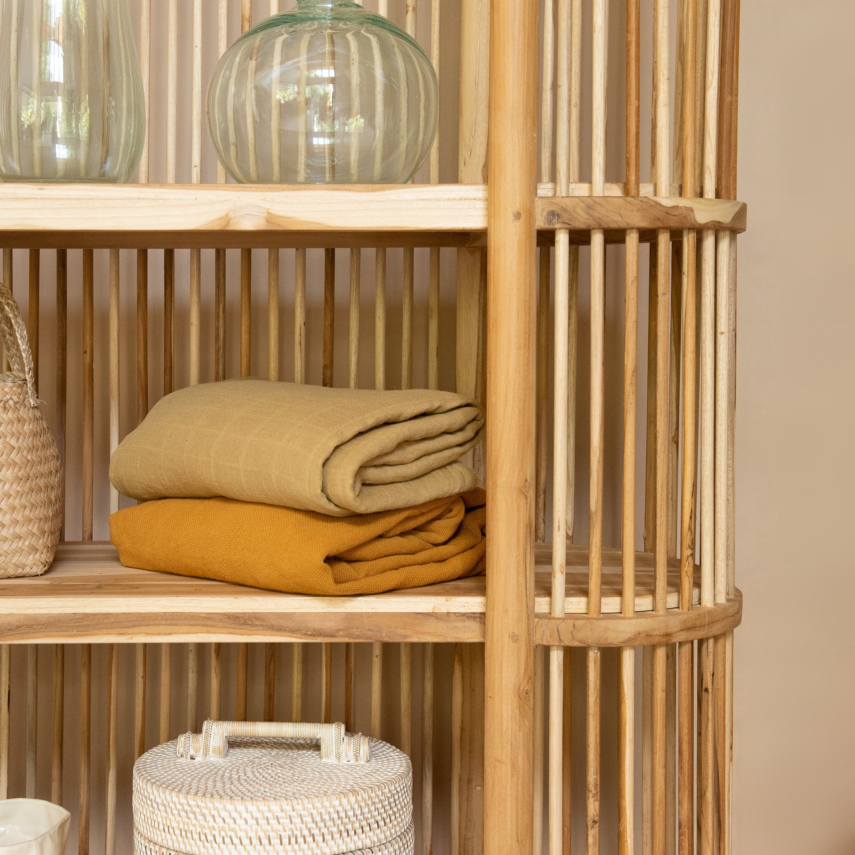 Biblioteca Cabinet