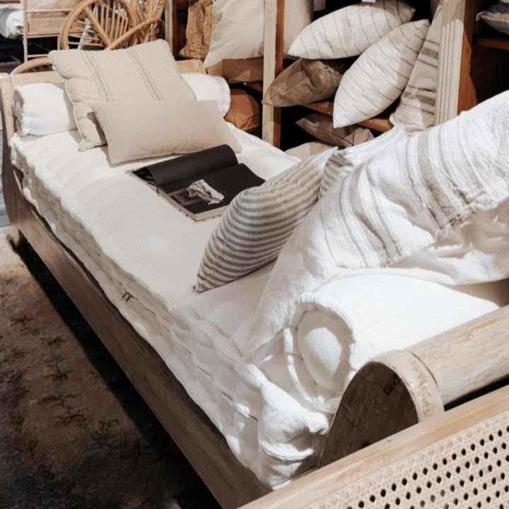 Camastro Teca